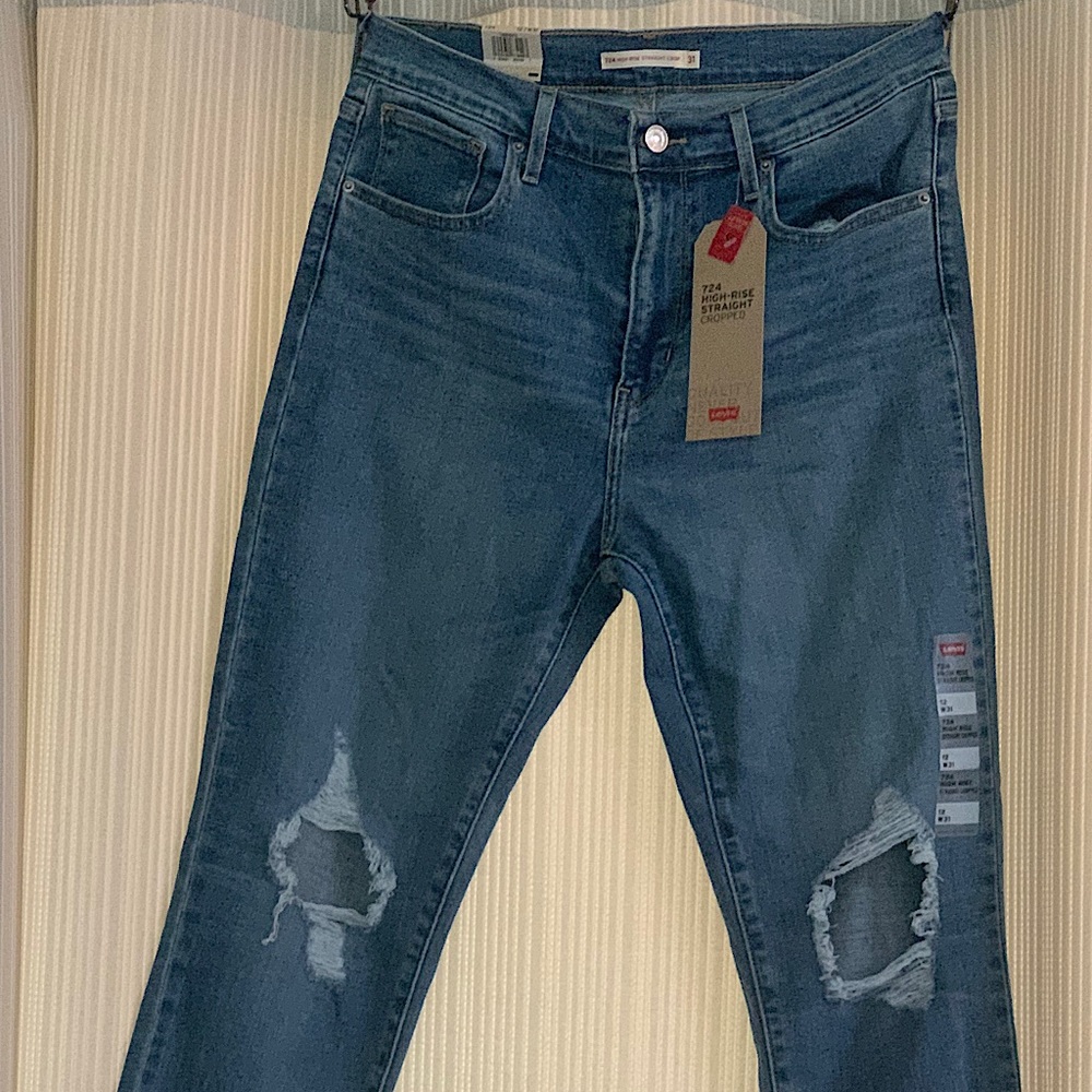 Levi’s Sculpt 724 High-Rise Straight Cropped Jeans